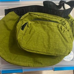 baggu fanny pack & medium crescent